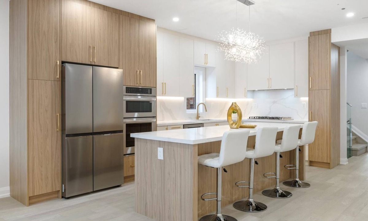 Markham House | Chic 4-Bedrooms & 4.5 Bathrooms Executive Home with Luxury Finishes