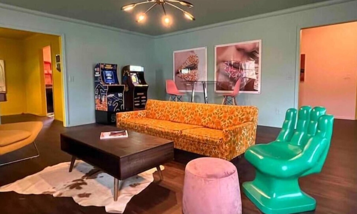 Downtown Oklahoma City House | Chic 50s Time Capsule Downtown/OU Med/OK Capitol