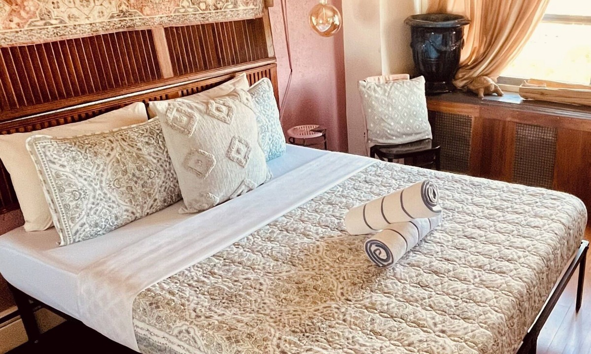 Uptown Apartment | Chic apartment in marvelous Chicago with WiFi, AC