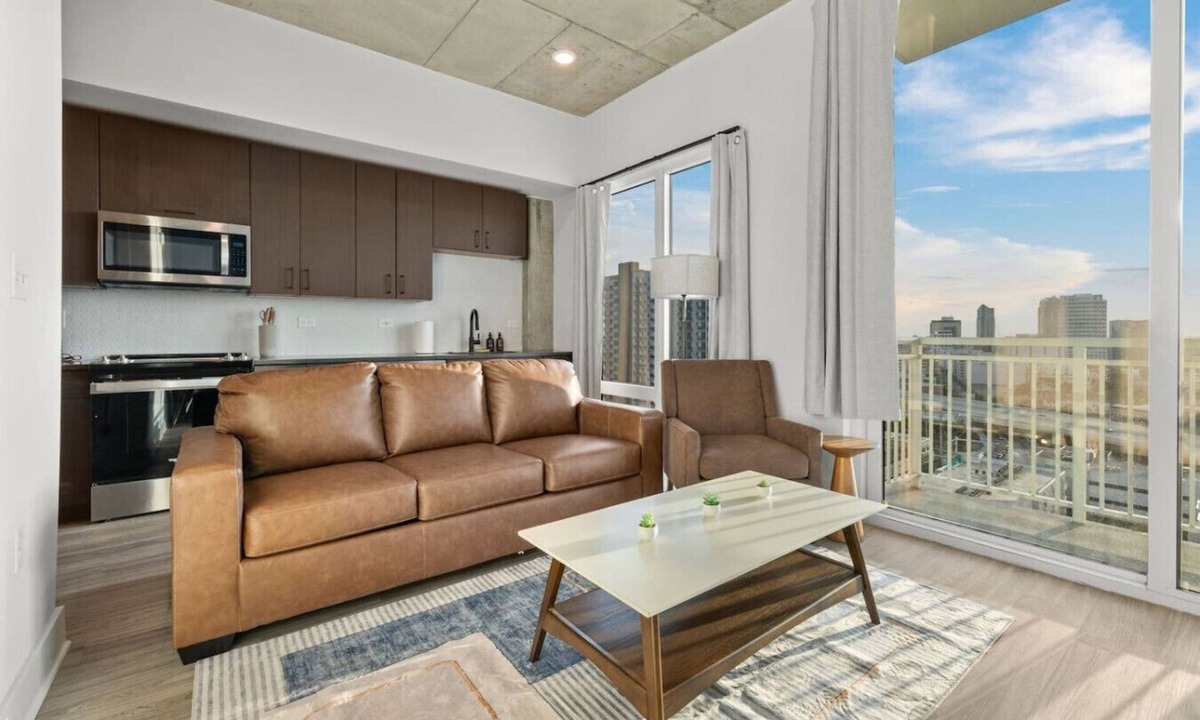 Channel District Apartment | Chic Channelside Studio with High-Rise Views