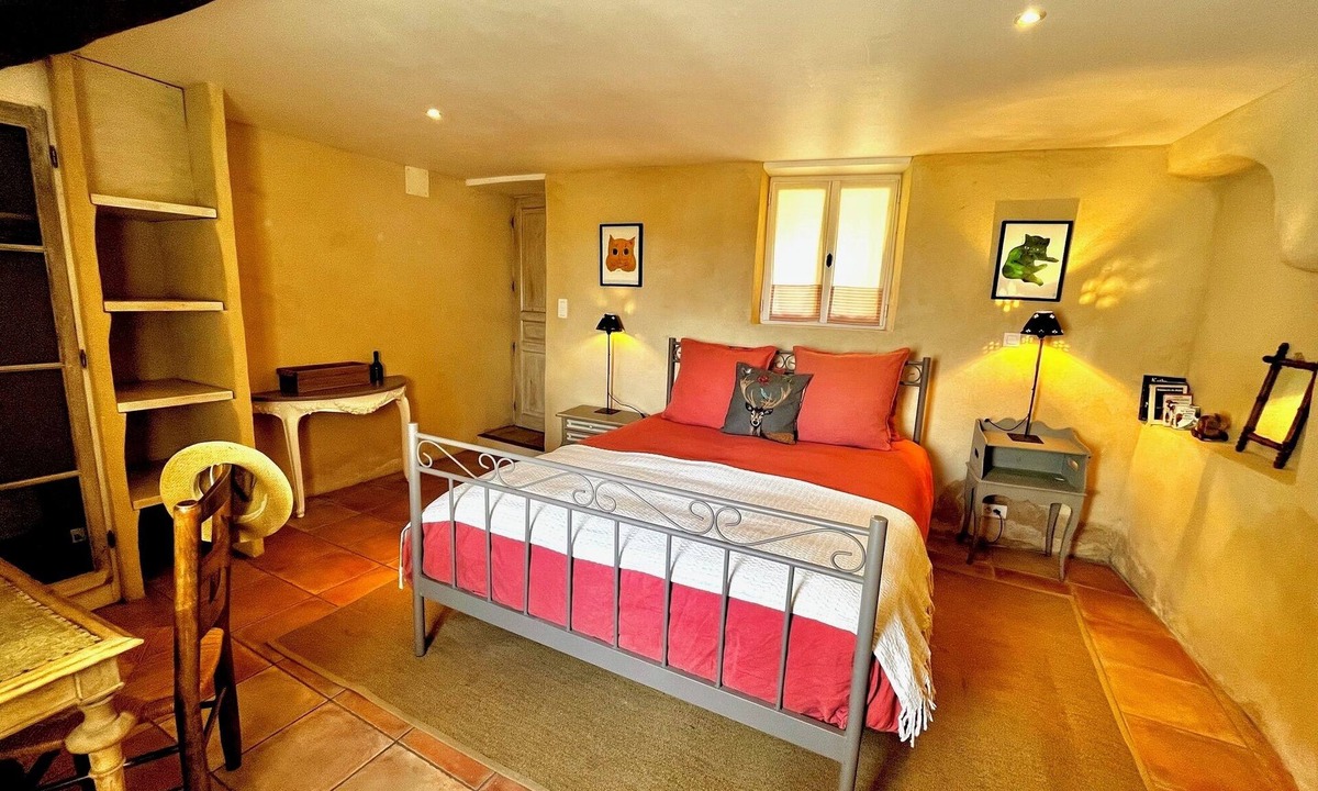 Sablet House | Chic, charming house in Provence.