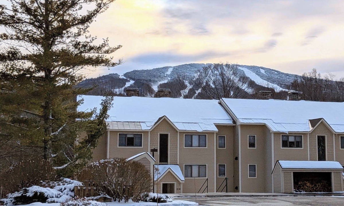 Stratton Mountain Condo | Chic Condo at Stratton Resort
