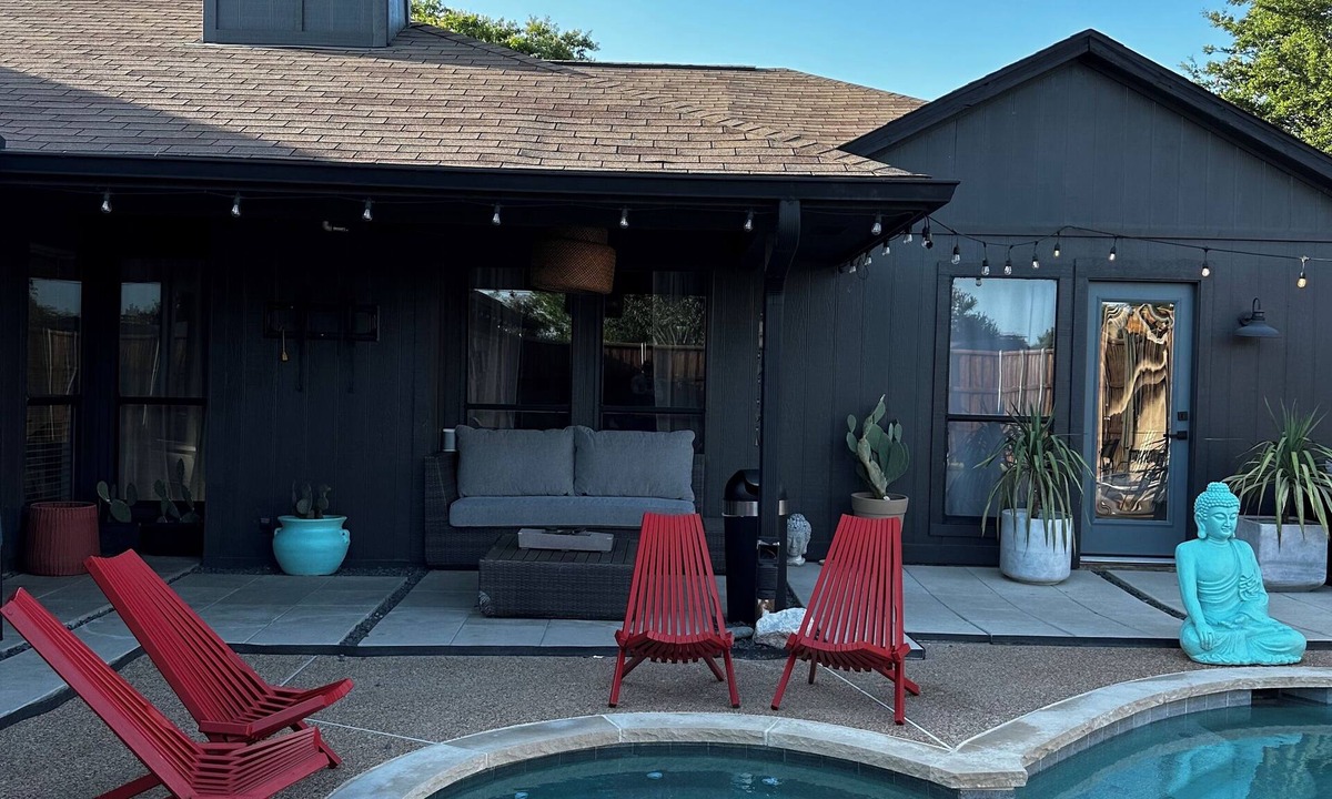 Far North Dallas House | Chic Dallas Getaway with a Pool, Hot Tub & Backyard Oasis, close to everything!