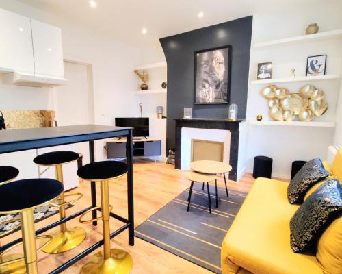 Lisieux Apartment | CHIC & ELEGANT - Au Coeur de la Ville