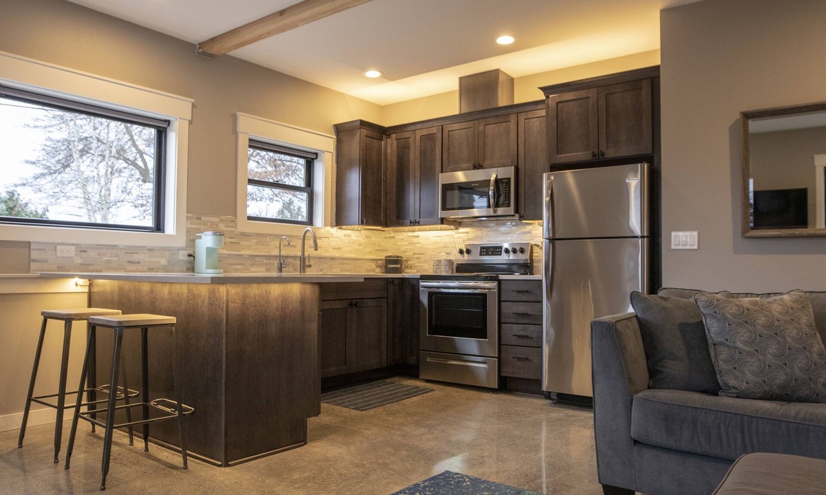 Genesee Apartment | Chic Flat -Easy Transit to Stadiums+Downtown -WORLD CUP READY!