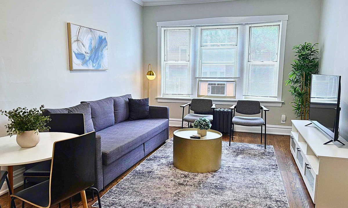 Avondale Apartment | Chic & Fully Furnished 2BR Apt!