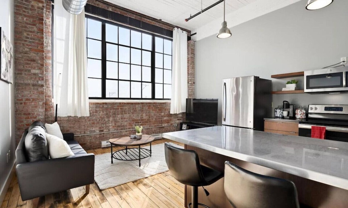 Peoria Apartment | Chic Loft in Peoria Warehouse District