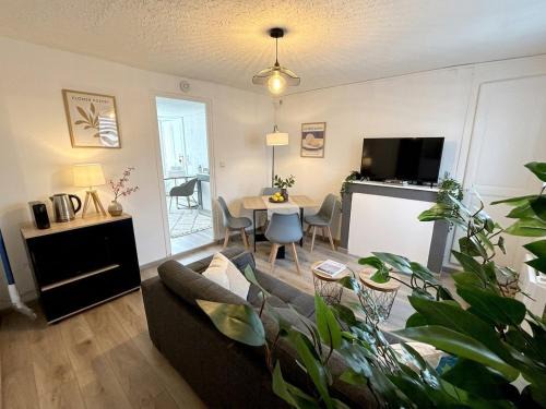 Evreux Apartment | Chic & Lumineux/Évreux Centre/WiFi