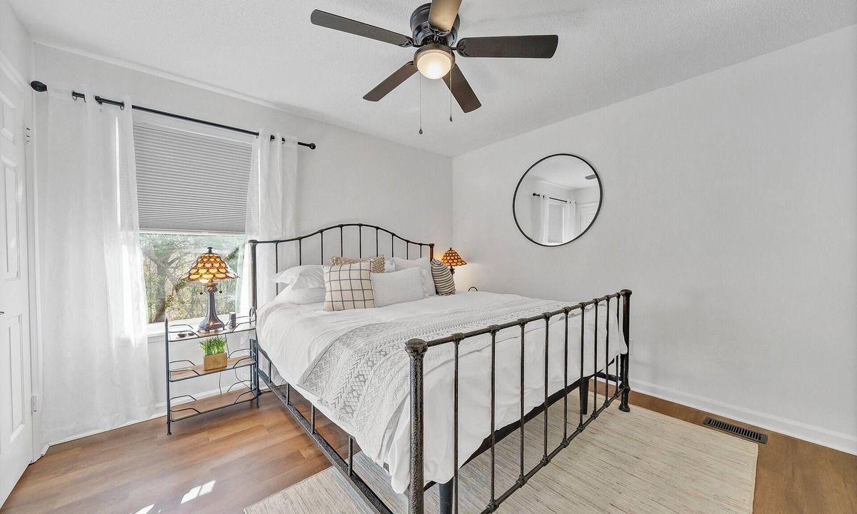 Springdale House | Chic & Modern 2BD Near CAE
