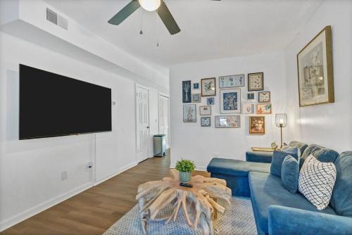 Springdale House | Chic & Modern 2BD Near CAE