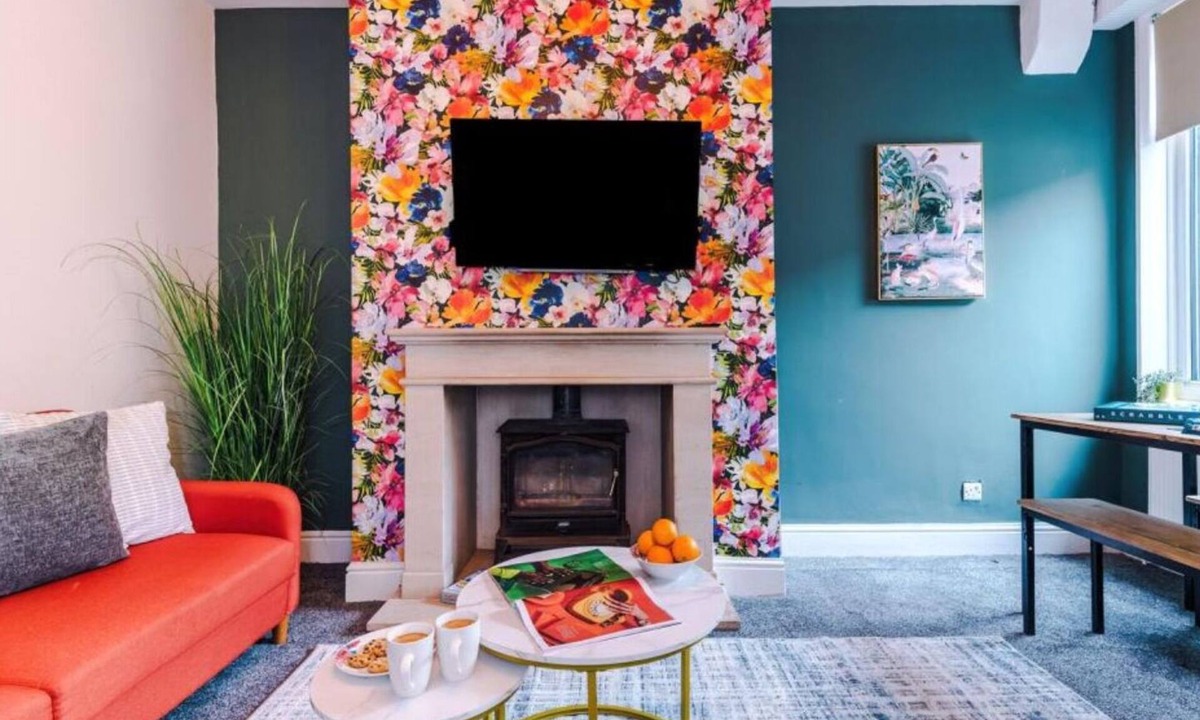 Salford House | Chic & Modern Escape