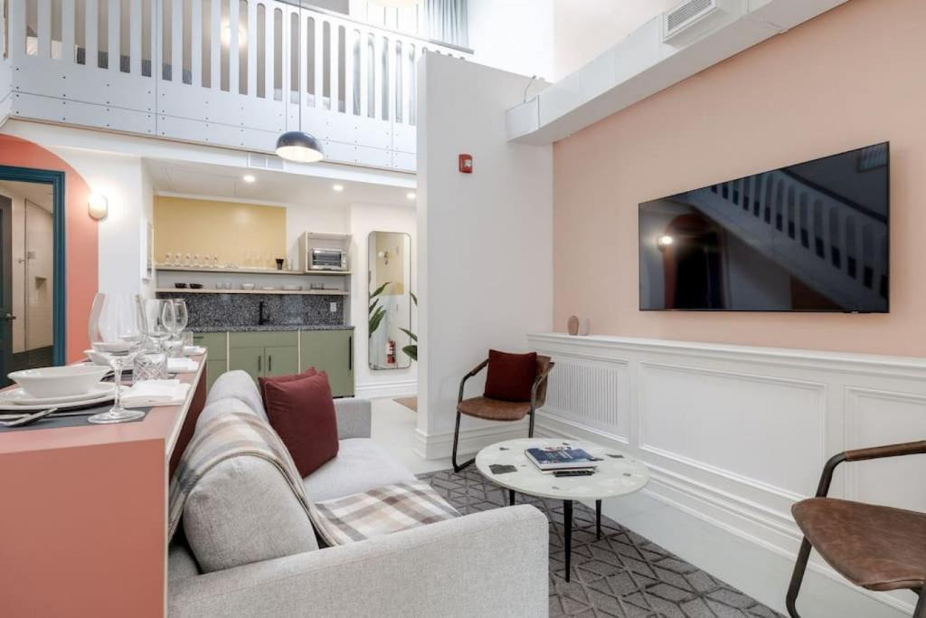 Beaconsfield Village Apartment | Chic Oasis above a resto on trendy Queen West