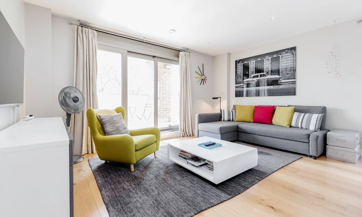 Bishop's Apartment | Chic, Quiet & Secure 2BR, 2BR flat by the London Eye & Waterloo