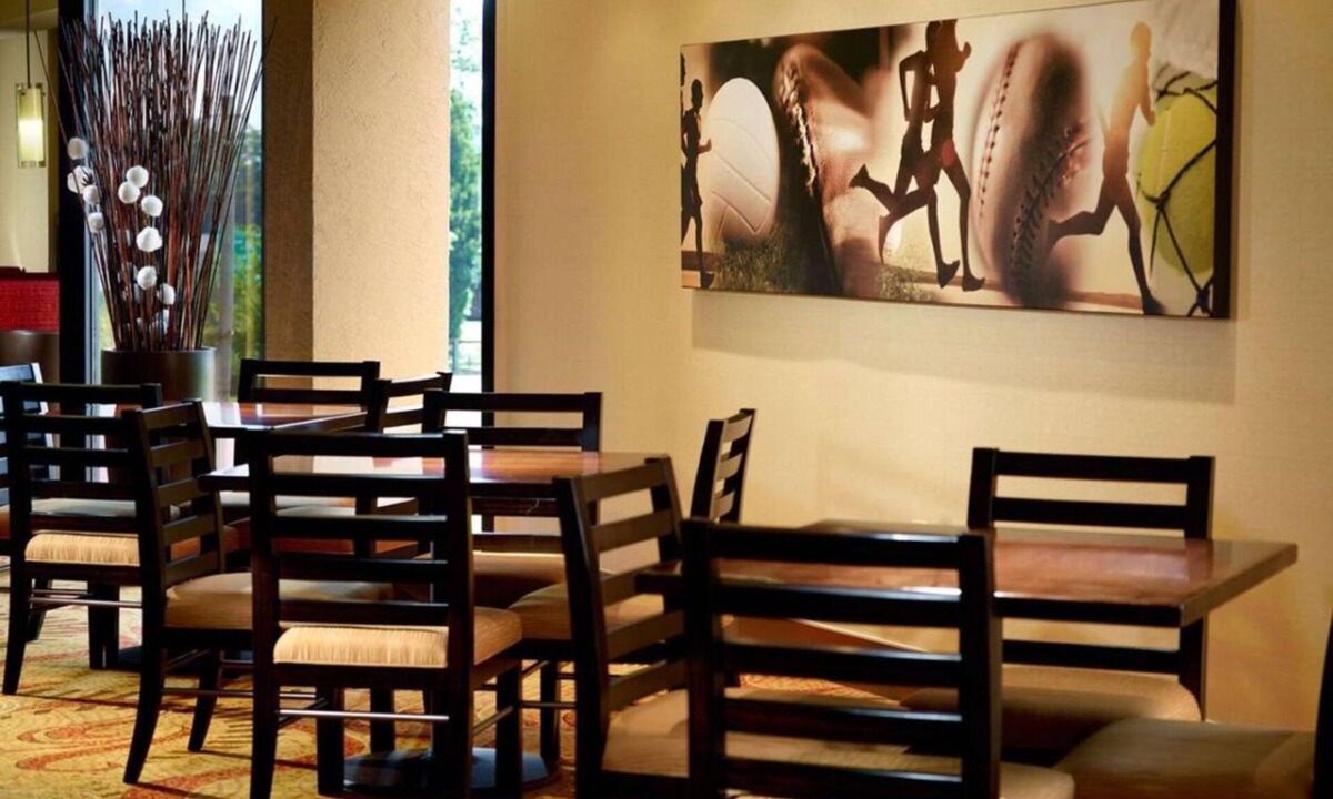 Nashville Hotel | Chic Retreat, 4 Units, Easy Access to Music City's Best Spots!