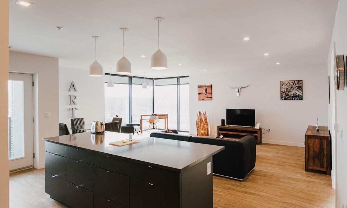 Winnipeg Apartment | Chic Retreat w/Balcony in the Heart of Winnipeg