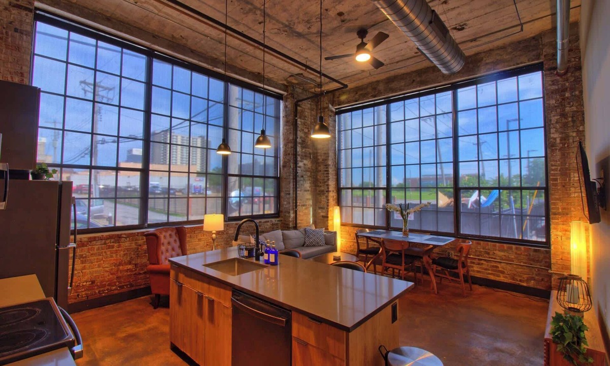 Midtown Hotel | Chic Ultramodern Loft Suite w/Designer Features