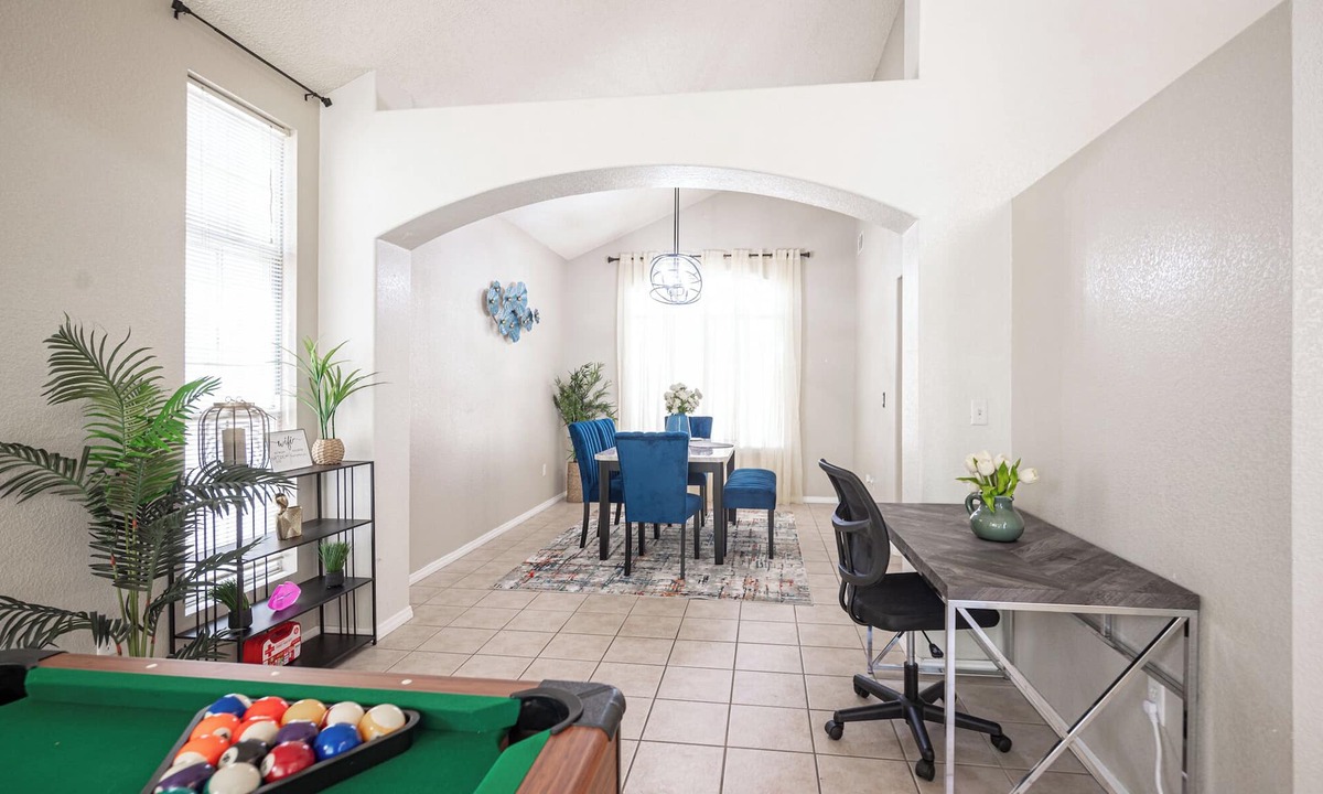 North Las Vegas House | Chic Vegas House w/Game Room + BBQ