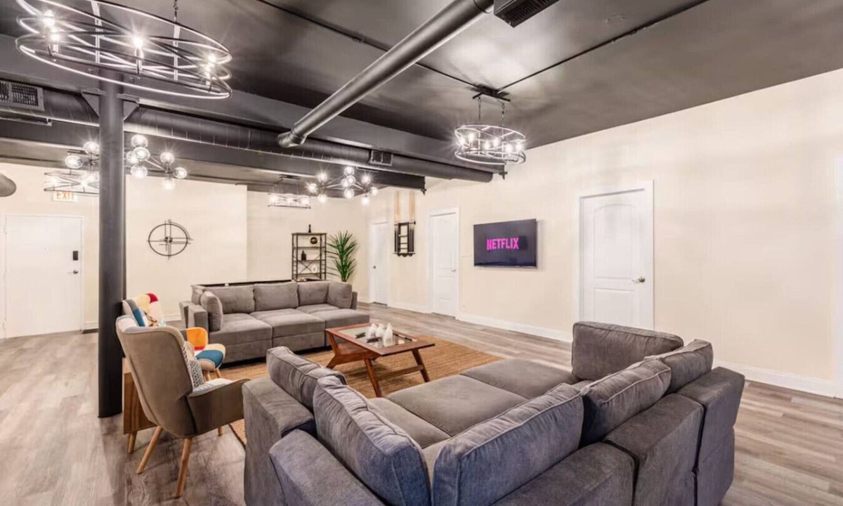 Near South Side Apartment | Chicago 4BR Hideaway Close to Downtown & Museums