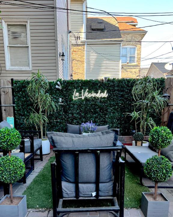 Heart of Chicago Apartment | Chicago-Pilsen Boho apartment with Free parking - Unit C