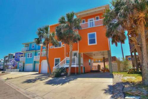 Sand Point House | Chili Petin