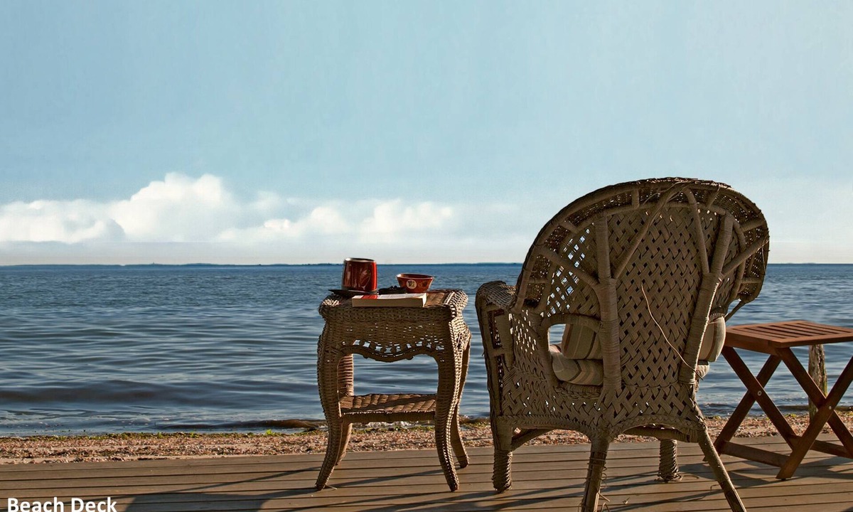 Madison Cottage | Chill and relax. Or remote to work from the beach.