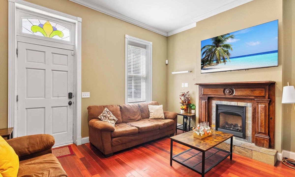 Soulard Condo | Chill By the Fire