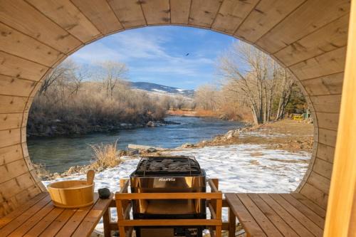 Dubois Cabin | Chinook Winds Lodge