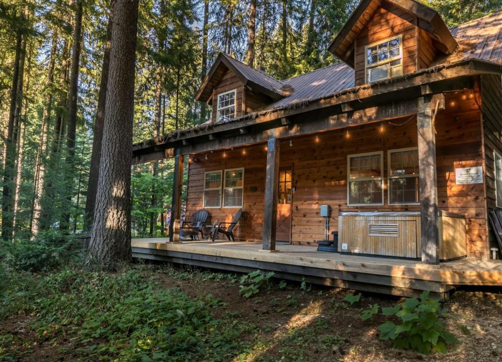 Leavenworth House | Chipmunk Lodge