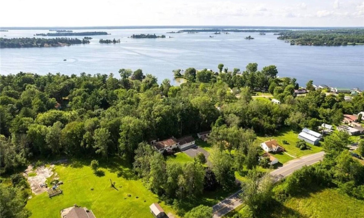 Chippewa Bay House | Chippewa Bay Retreat