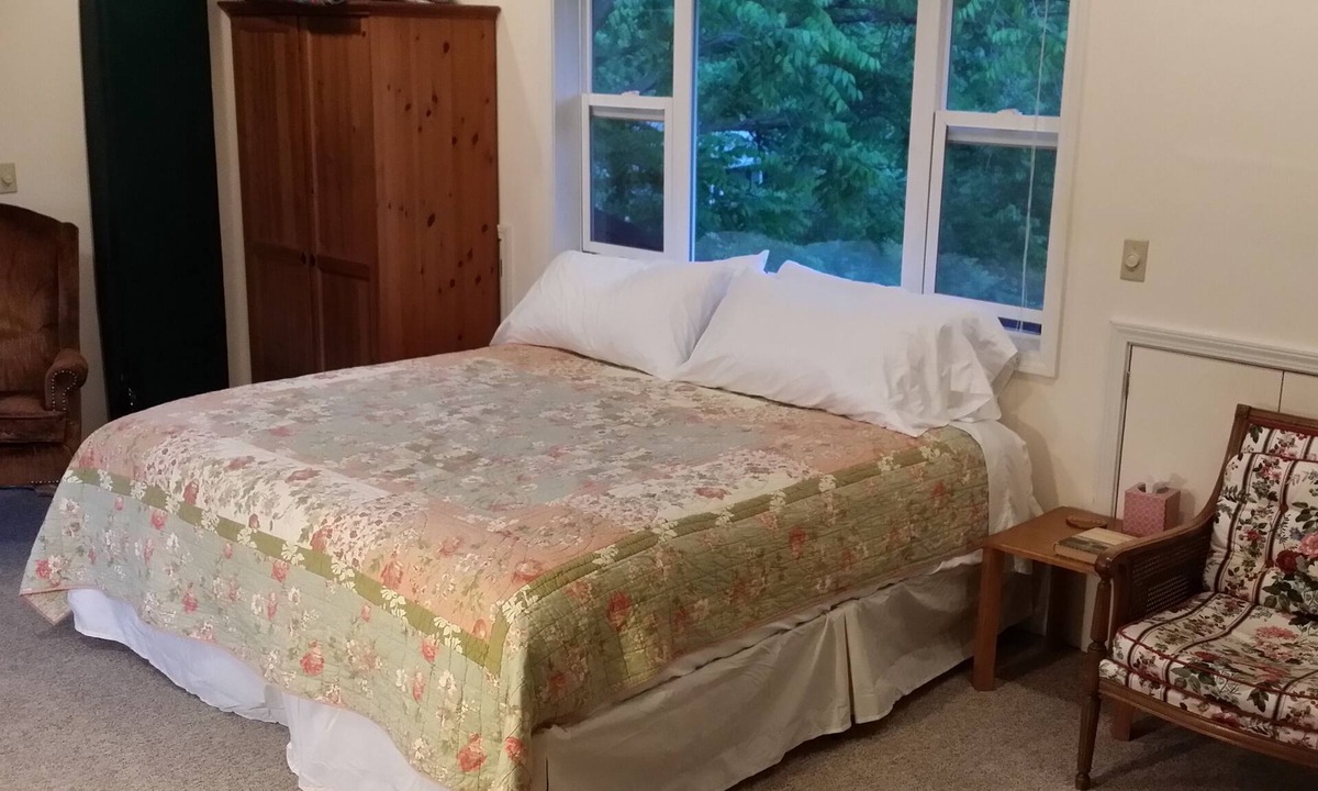 Cazenovia Apartment | Chittenango Falls: Luxury Loft at RidgeView!