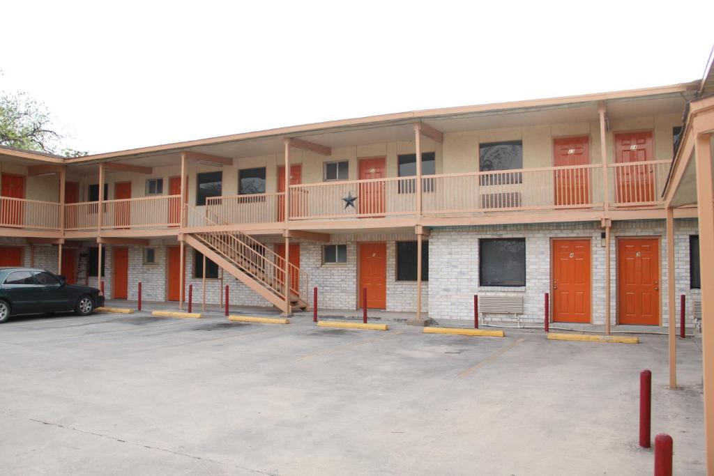 Arena District Hotel | Choice Inn San Antonio