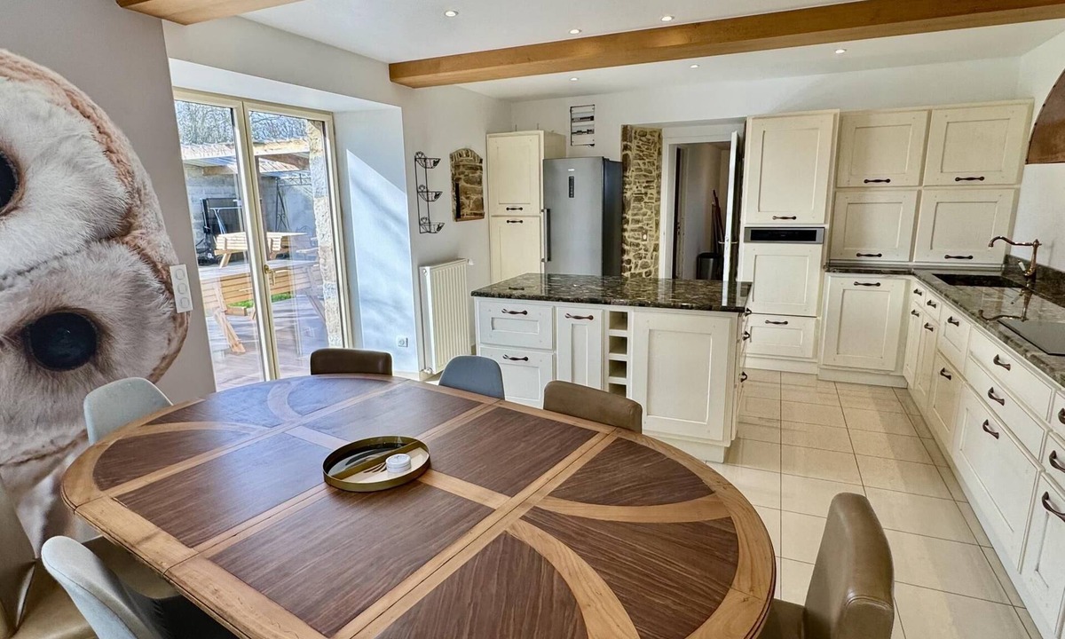 Quibou Cottage | Chouette and Hibou 30pers 2 Cottage : jacuzzi