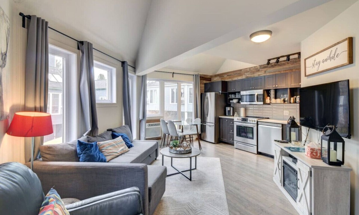 Mont-Tremblant Pedestrian Village Condo | Chouette Tremblant Ski In/Out Pedestrian Village