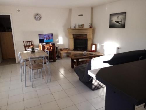 Sablet Apartment | Chris et Lolo 84
