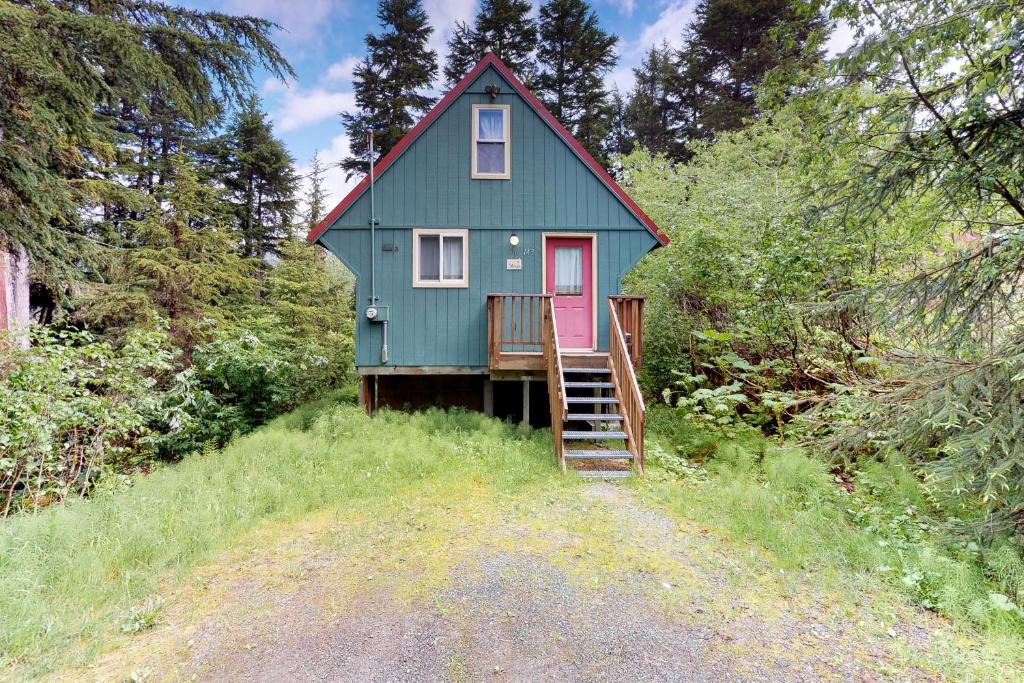 Alyeska Hotel | Christina Cabin