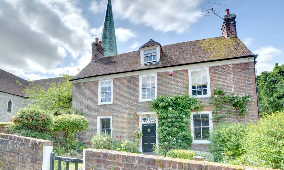 Barham House | Church Cottage in Canterbury