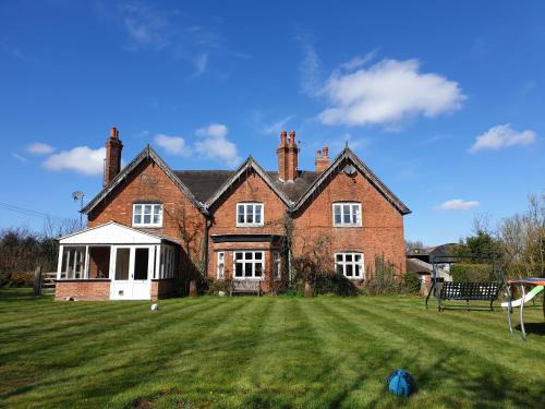 Bickenhill House | Church Farm Accommodation