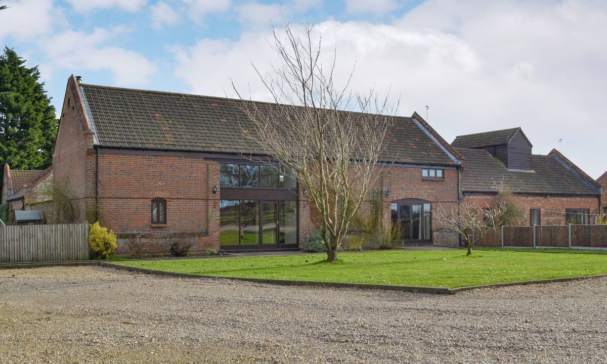 Foxley Cottage | Church Farm Barn - UKC3739