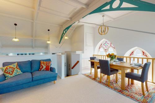 Exmouth House | Church Mews