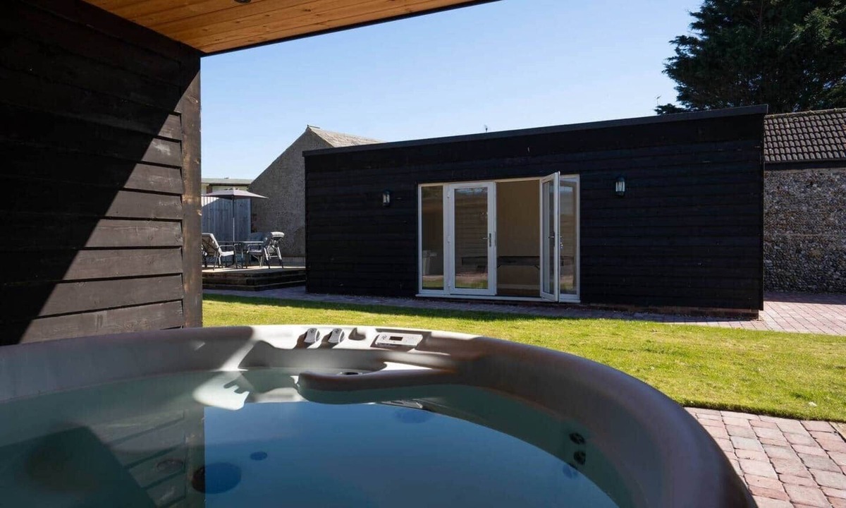 Kessingland House | Church Road Retreats