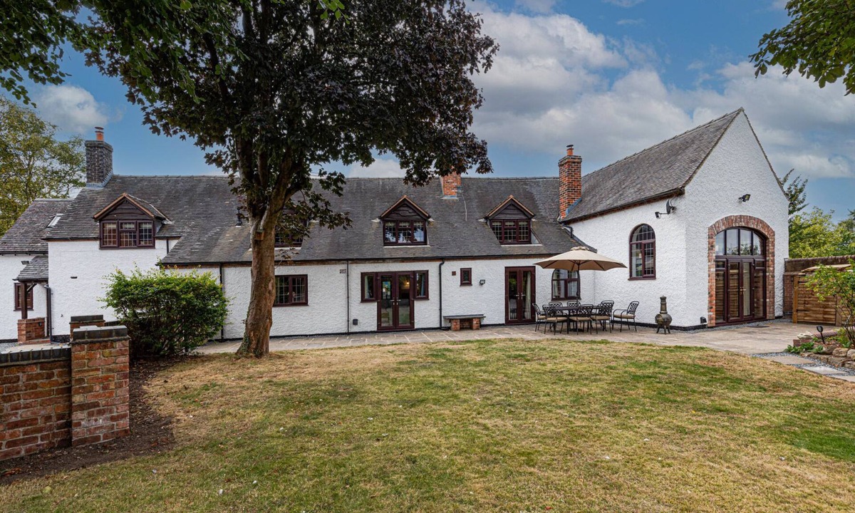 Snarestone House | Church Walk Farm