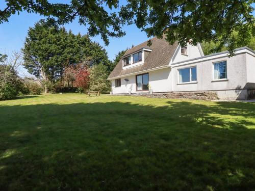 Redruth House | Chyrosen