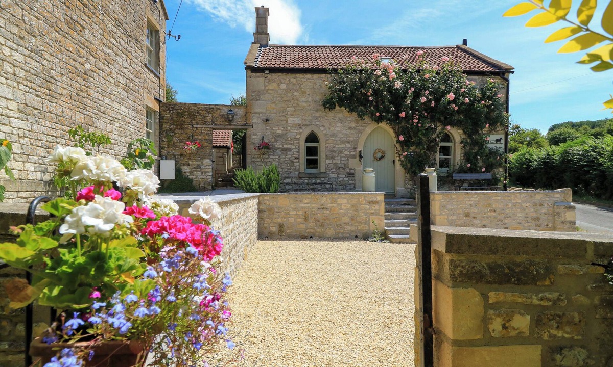 Tunley Cottage | CIDER PRESS COTTAGE, family friendly, with open fire in Bath