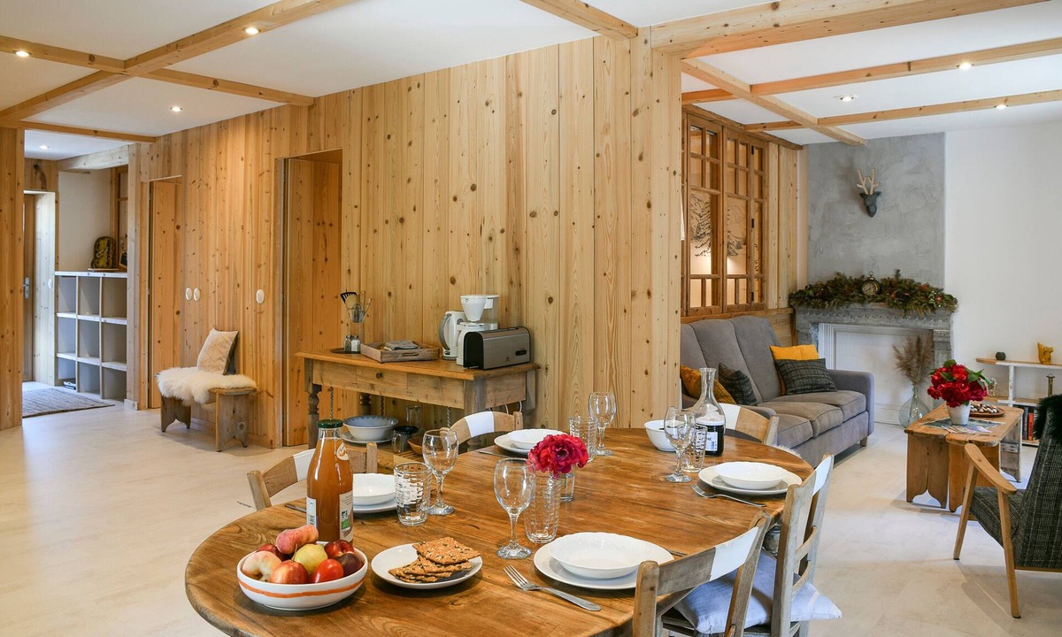 Aillon-le-Jerune House | Ciméléon Haut Cottage – Authentic Mountain Charm, Mountain View, Terrace, Sleeps 6