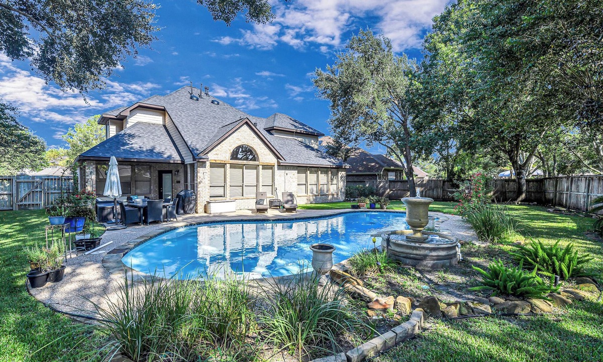 Cinco Ranch House | Cinco Ranch 30+ Days – Pool & Park Access