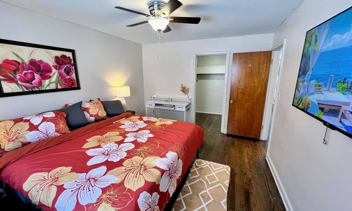 Westwood Apartment | Cincy Furnished Stays Sunrise Blossom 2 Bdrm Apt