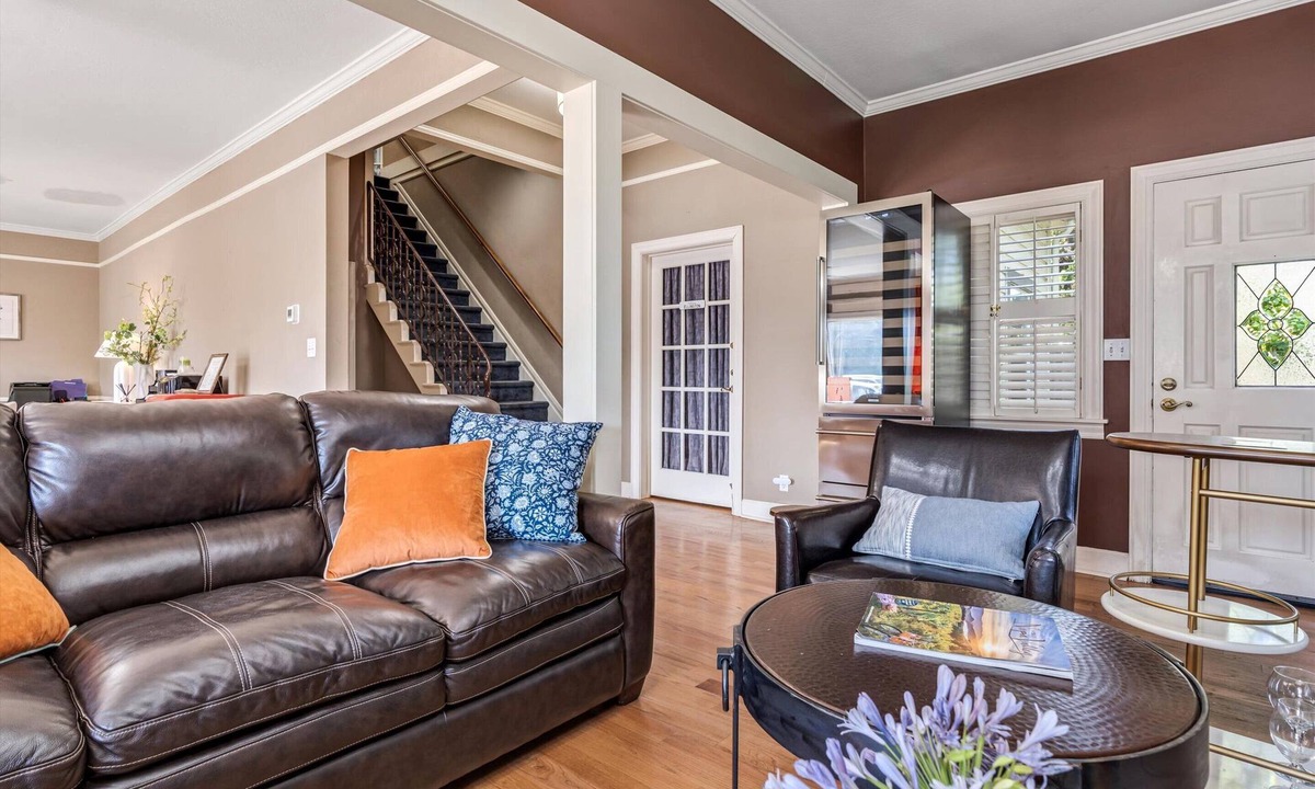 Sonoma Bed & Breakfast | Cinnamon Bear Creekside Inn