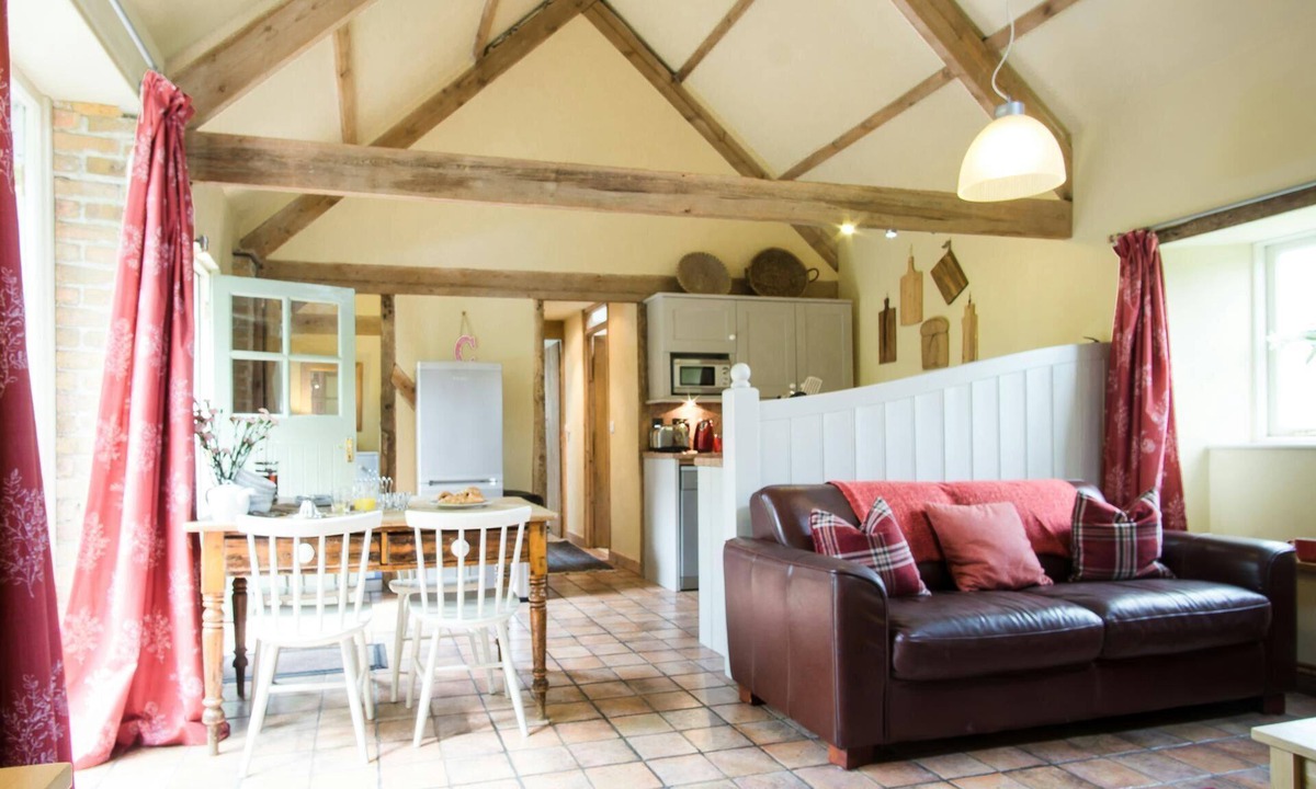 Dre-fach Felindre Cottage | Cinnamon Cottage, Newcastle Emlyn