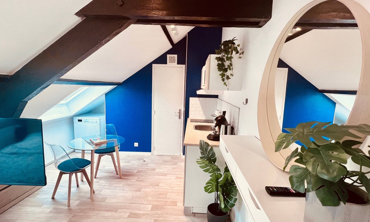 Saint-Honore - Jeanne d'Arc Apartment | Cinq semaines en ballon