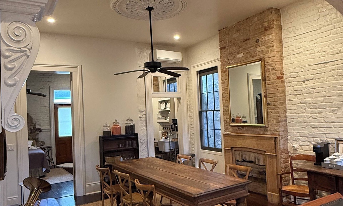 Lower Garden District Bed & Breakfast | Circa 1855 Lower Garden District Townhouse Courtyard 1st Floor